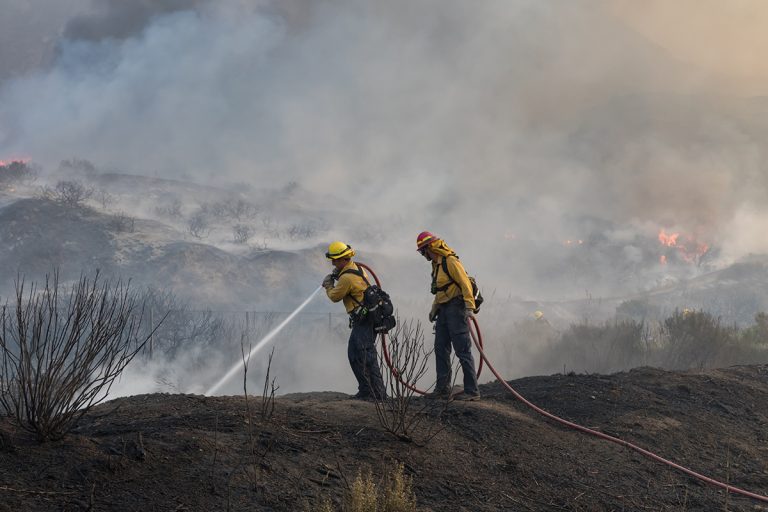 Read more about the article Governor Newsom Proclaims State of Emergency in Siskiyou County as State Secures Federal Assistance to Support Mill Fire Response